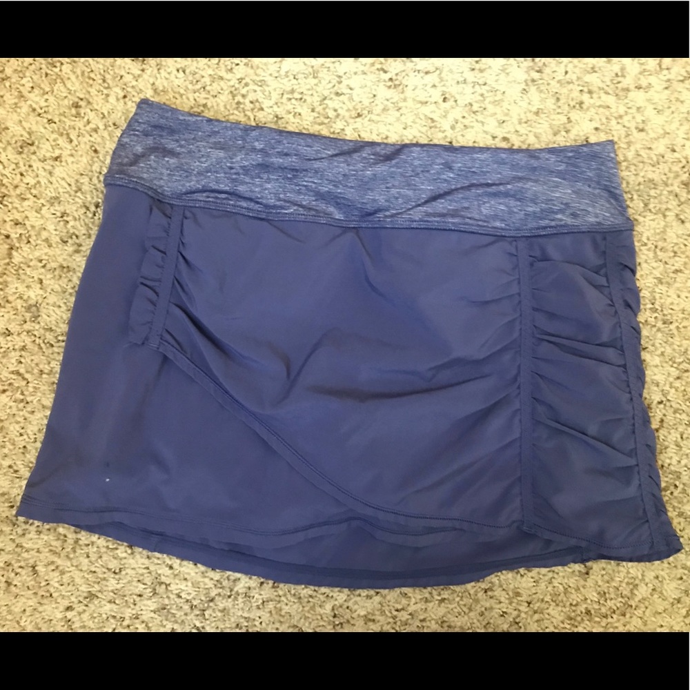 SOLD 📦 Lululemon Skort